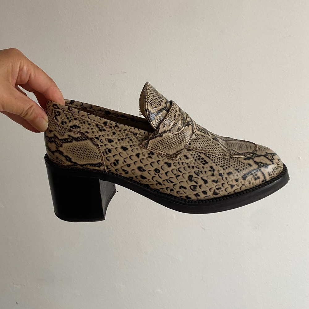 Vintage Steve Madden Snake Skin Loafer Heels